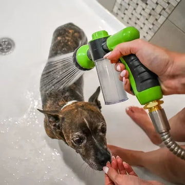 3-in-1 pet shower hose | Dog shower gun with soap dispenser and 3 adjustable settings